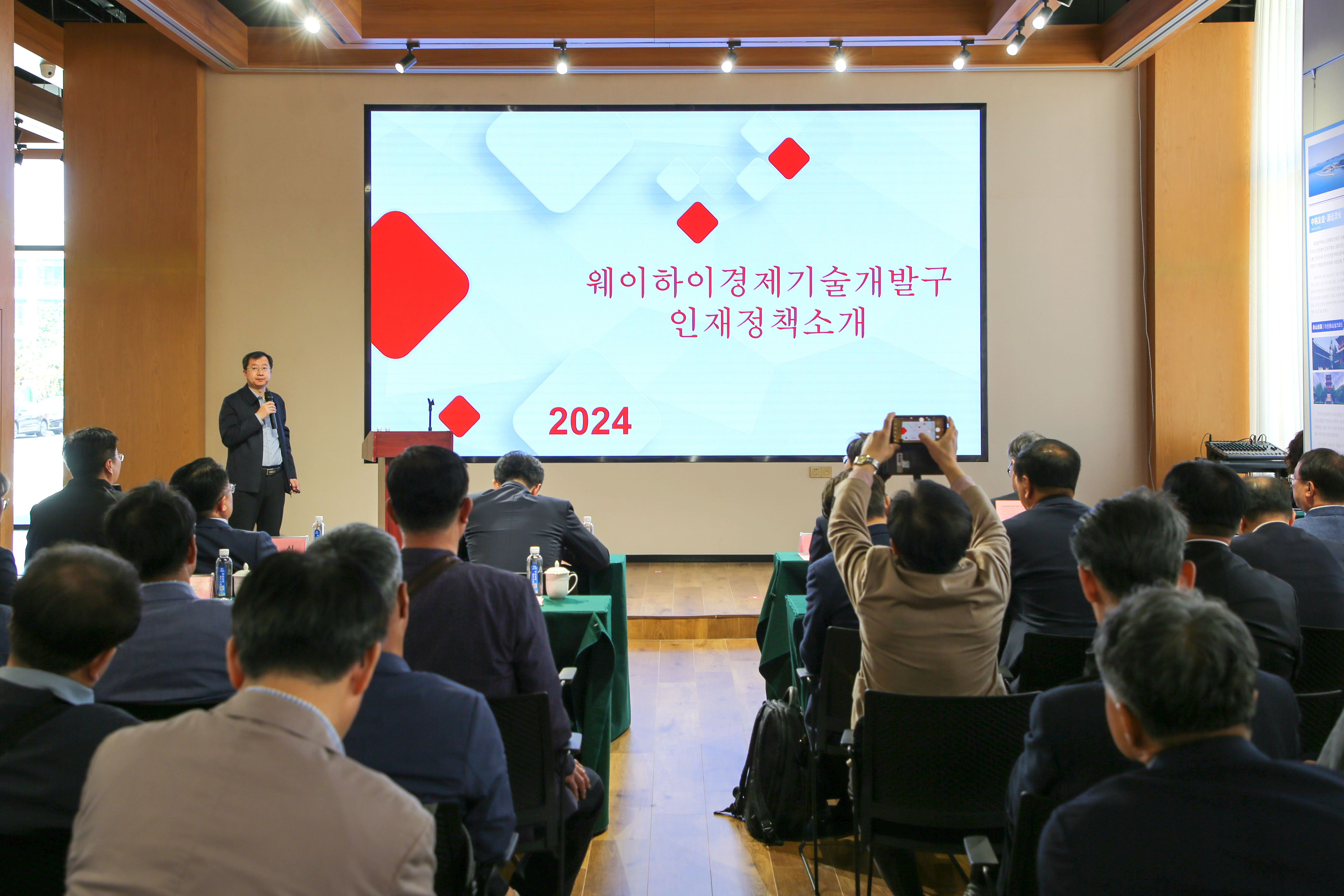 4B2A1993_副本.jpg 4B2A1993_副本.jpg